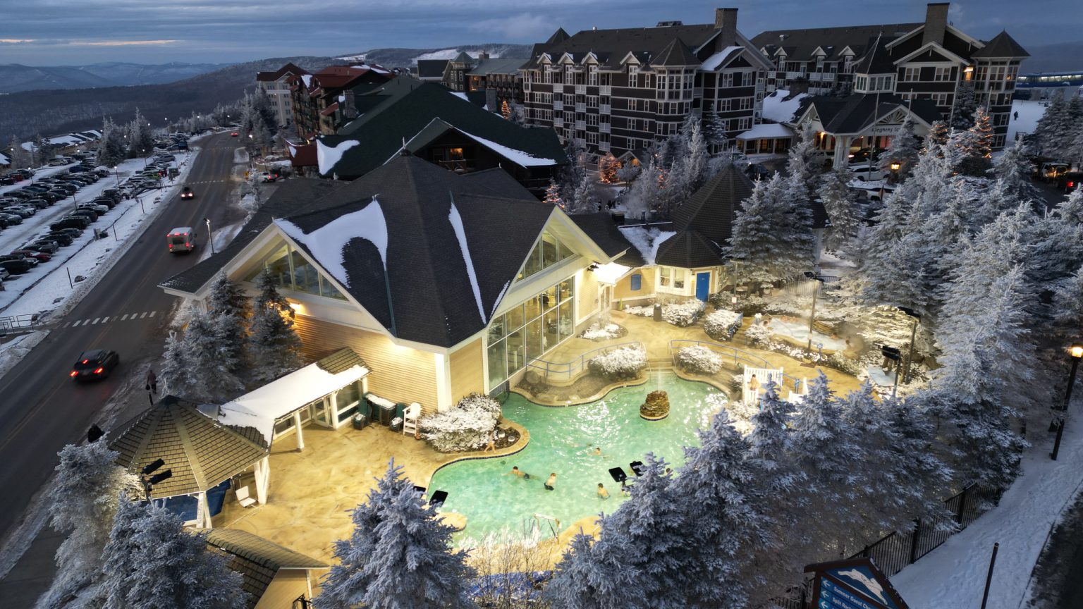 Elevate Your Snowshoe Vacation with Mountaintop Condos